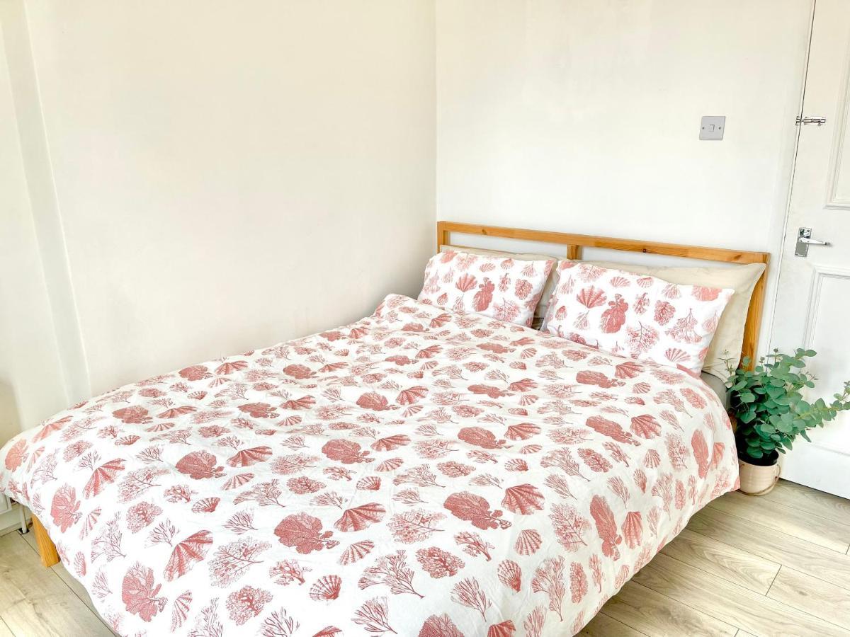 Archway Station Big Bedroom Flat London Kültér fotó