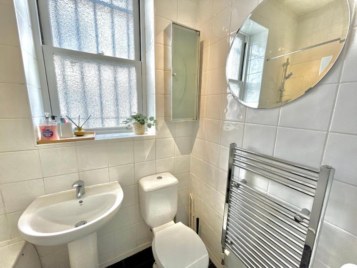Archway Station Big Bedroom Flat London Kültér fotó